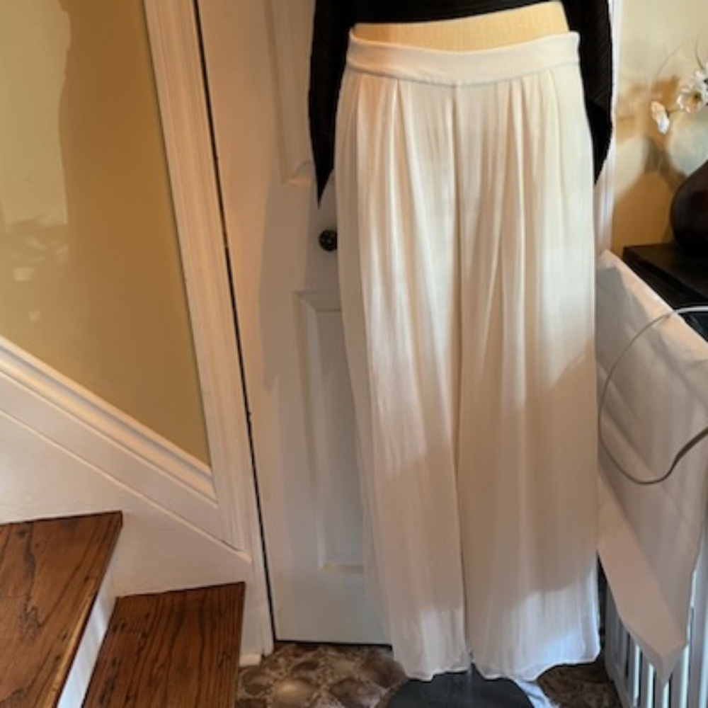 Elizabeth and James Off White Wide Leg Pants